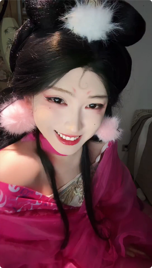 先天男娘圣体？盘点5位性感娇媚的女装大佬，凭啥成为圈内顶流-10.jpg