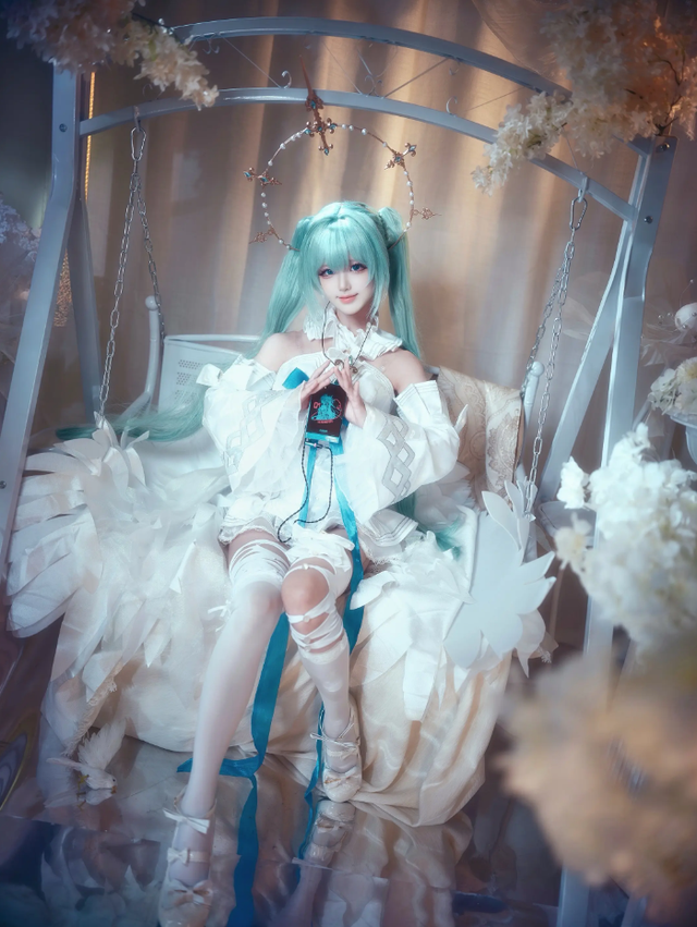蓝调双马尾登场，星海贝 × 二次元联名初音 cos，还原世界第一公主殿下澄澈灵气-2.jpg