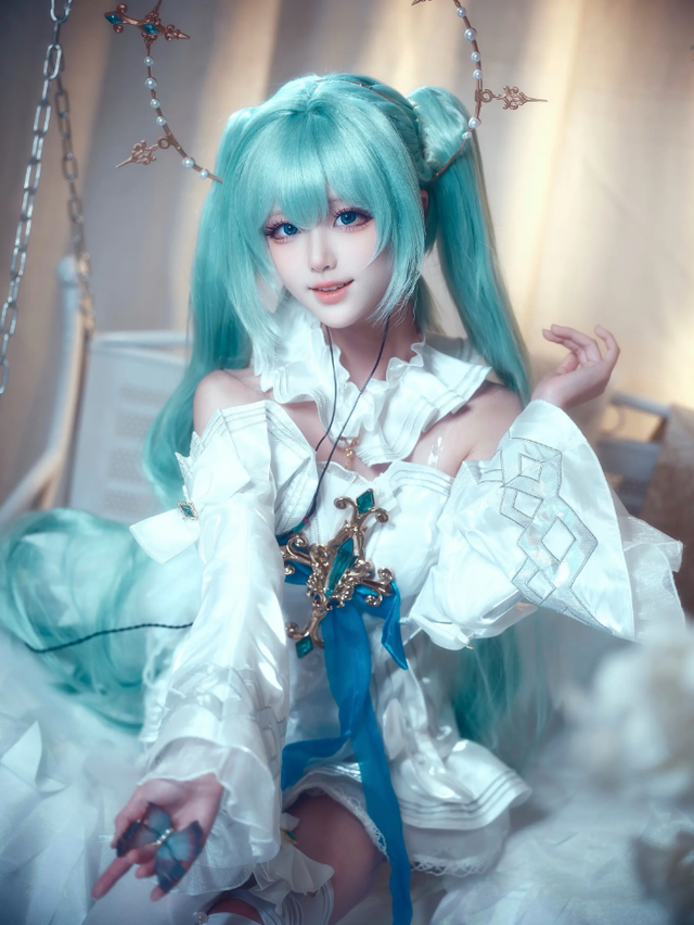 蓝调双马尾登场，星海贝 × 二次元联名初音 cos，还原世界第一公主殿下澄澈灵气-6.jpg