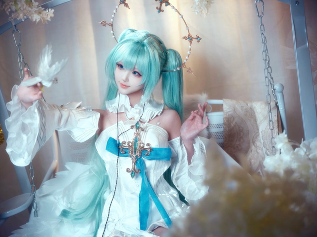 蓝调双马尾登场，星海贝 × 二次元联名初音 cos，还原世界第一公主殿下澄澈灵气-7.jpg