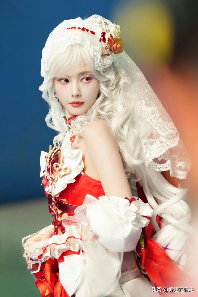 李一桐纯白玫瑰，二次元cos「暮色玫影·艾丽娅」。-8.jpg