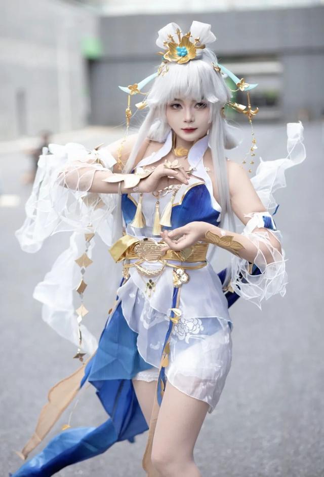 cosplay二次元｜手游|落星盏嫦娥.以星为衣，以月为冠，此乃月下神女-13.jpg