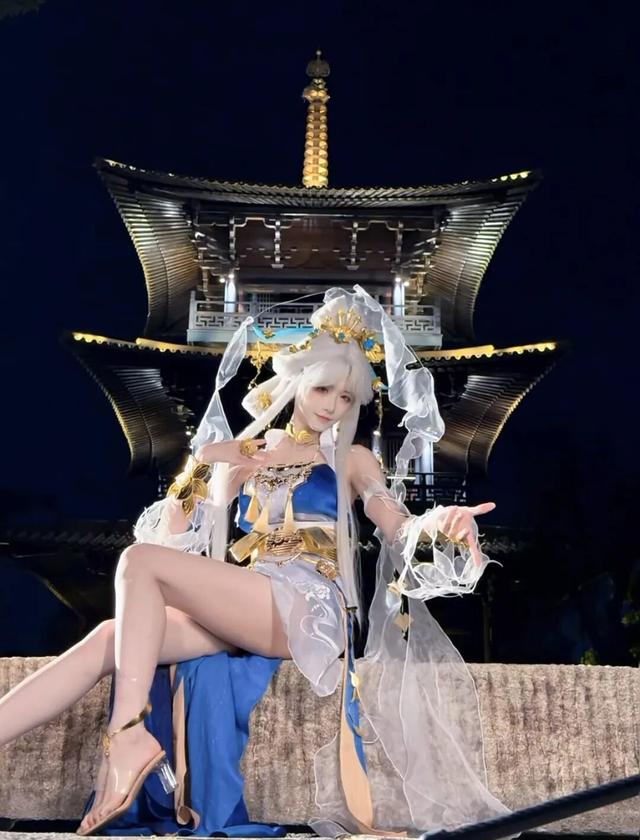 cosplay二次元｜手游|落星盏嫦娥.以星为衣，以月为冠，此乃月下神女-17.jpg