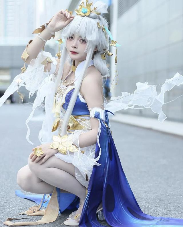 cosplay二次元｜手游|落星盏嫦娥.以星为衣，以月为冠，此乃月下神女-22.jpg