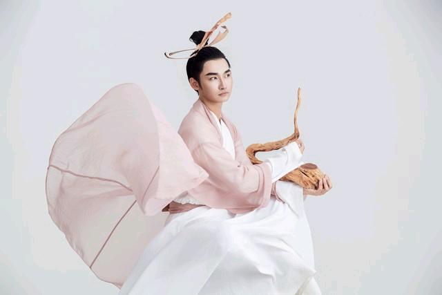 魏晋风尚:男子以伪娘为美，潘安女装出街引万空巷-2.jpg