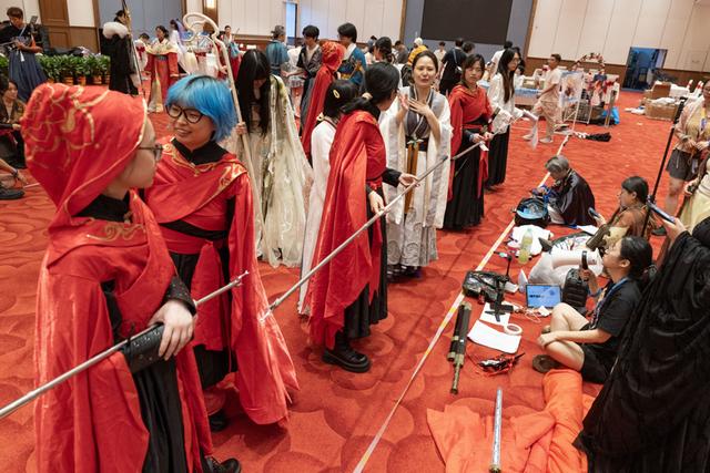 【城事】国风Cosplay“燃”动上海：一场属于二次元年轻人的双向奔赴-13.jpg