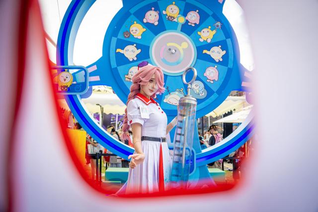 “二次元”打工人②｜Cosplay背后的“造梦者”-7.jpg